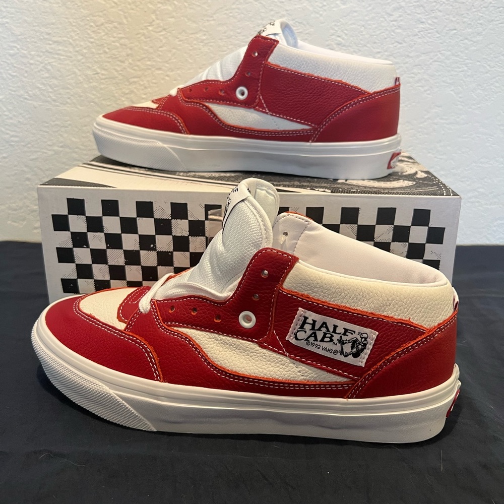 Vans Half Cab ‘92 Men 8 Women 9.5  Never Worn Brand New in Box with Tags